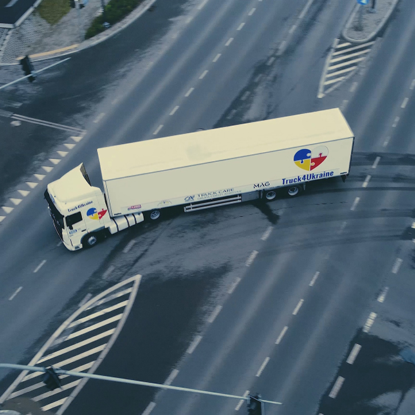 dbk-ukraina-pomoc-truck