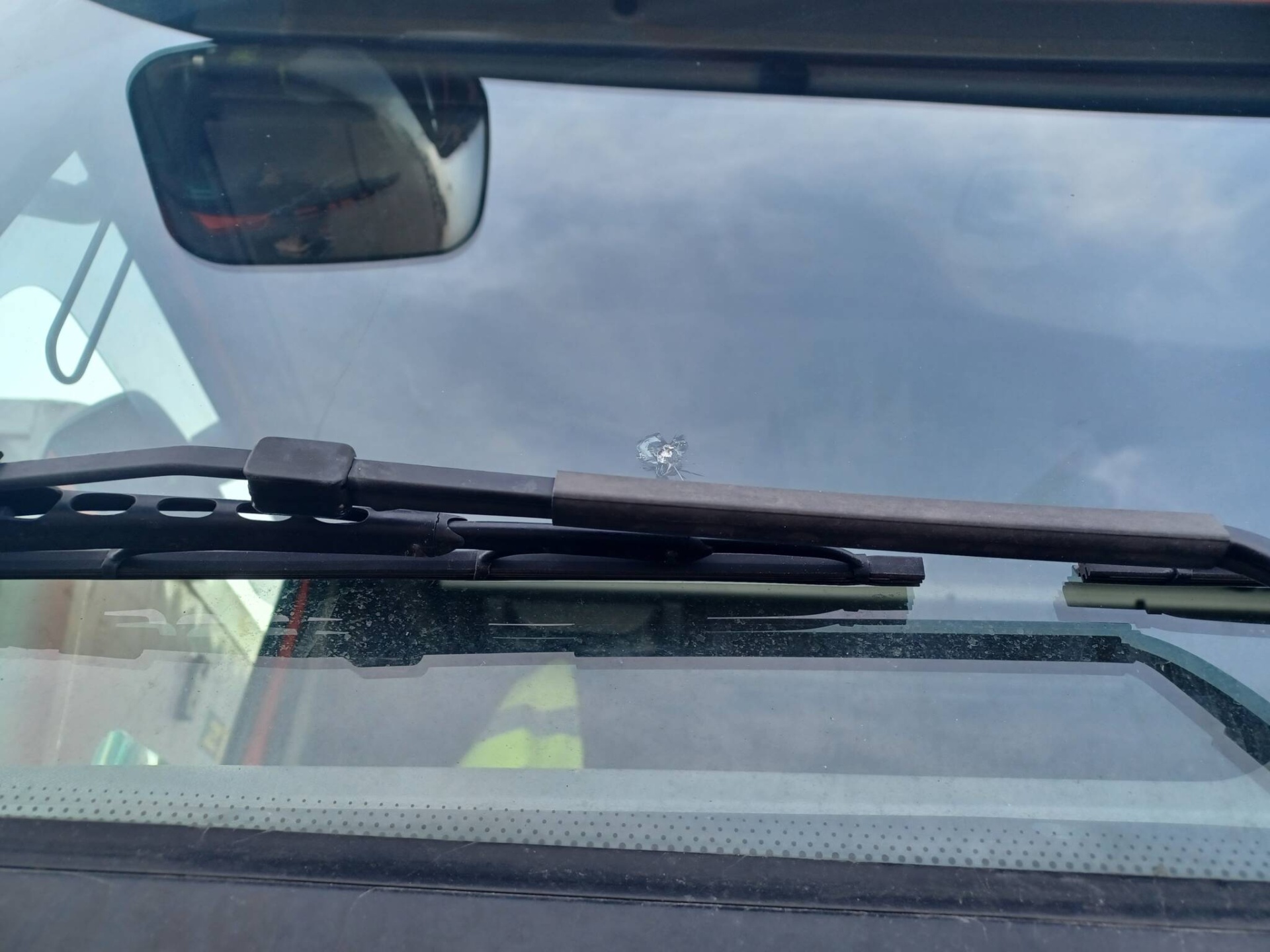 DAF XF 480: wymiana szyby po uderzeniu kamieniem – Suwałki