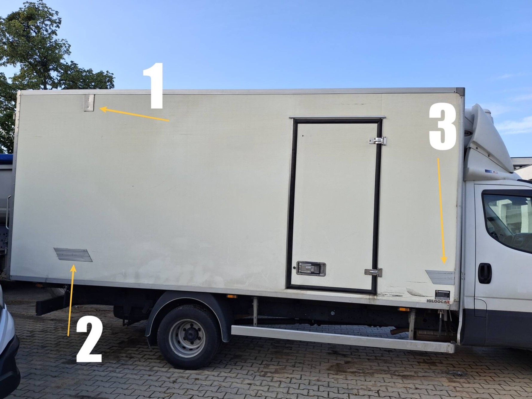 Iveco Daily: naprawa zabudowy chłodniczej po kolizji – Olsztyn