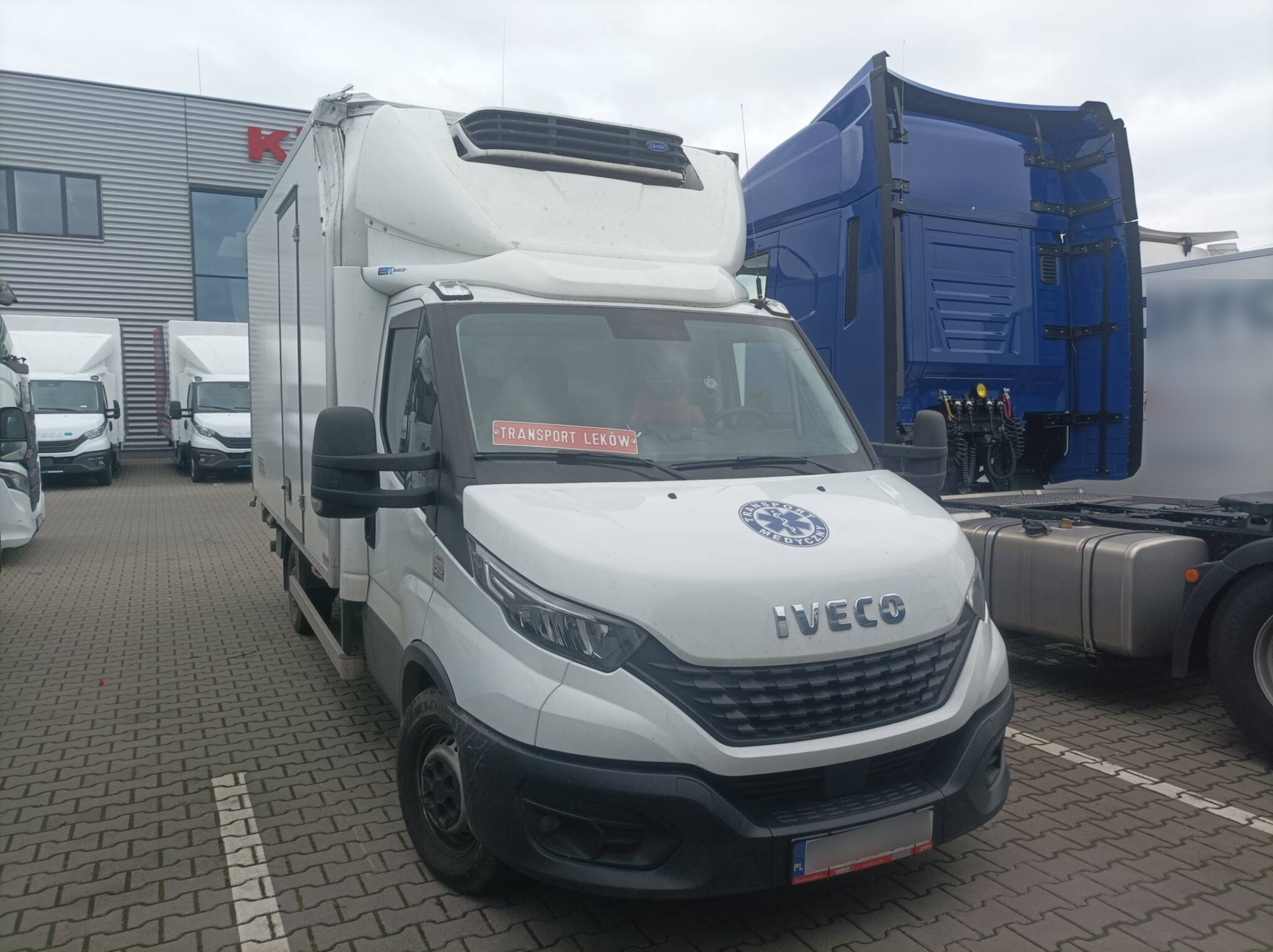 Bezgotówkowa naprawa pojazdu ciężarowego z polisy Warta w Niepruszewie