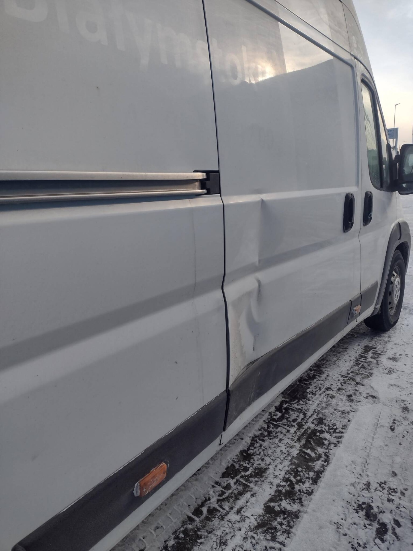 Bezgotówkowa naprawa Peugeota Boxer z polisy Warta w Suwałkach