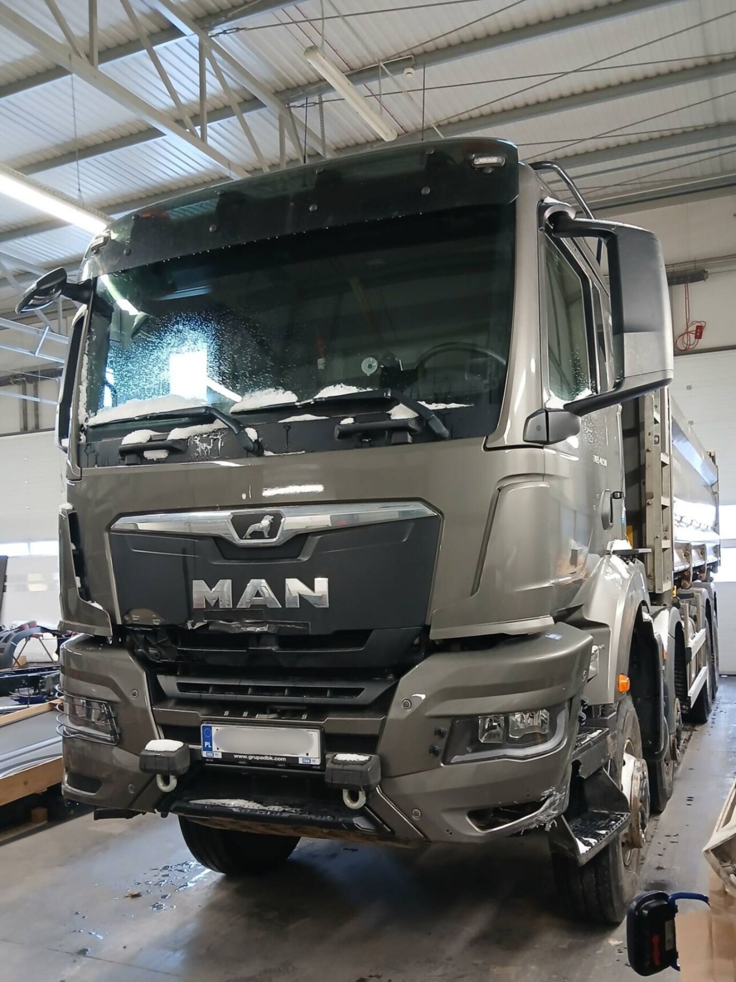 MAN Wywrotka: Kompleksowa naprawa po kolizji drogowej – Olsztyn