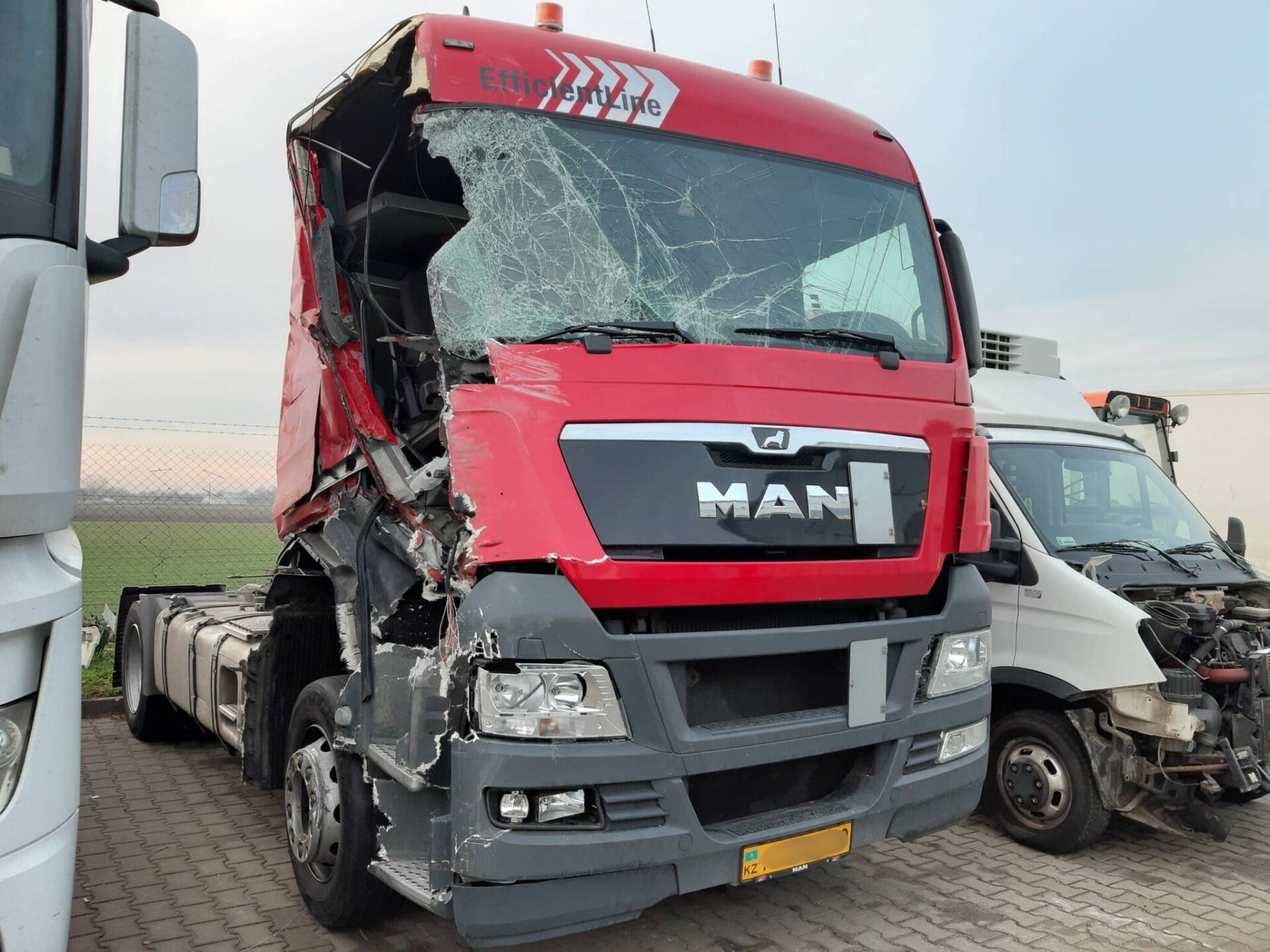 Kompleksowa naprawa powypadkowa ciągnika MAN w DBK Warszawa