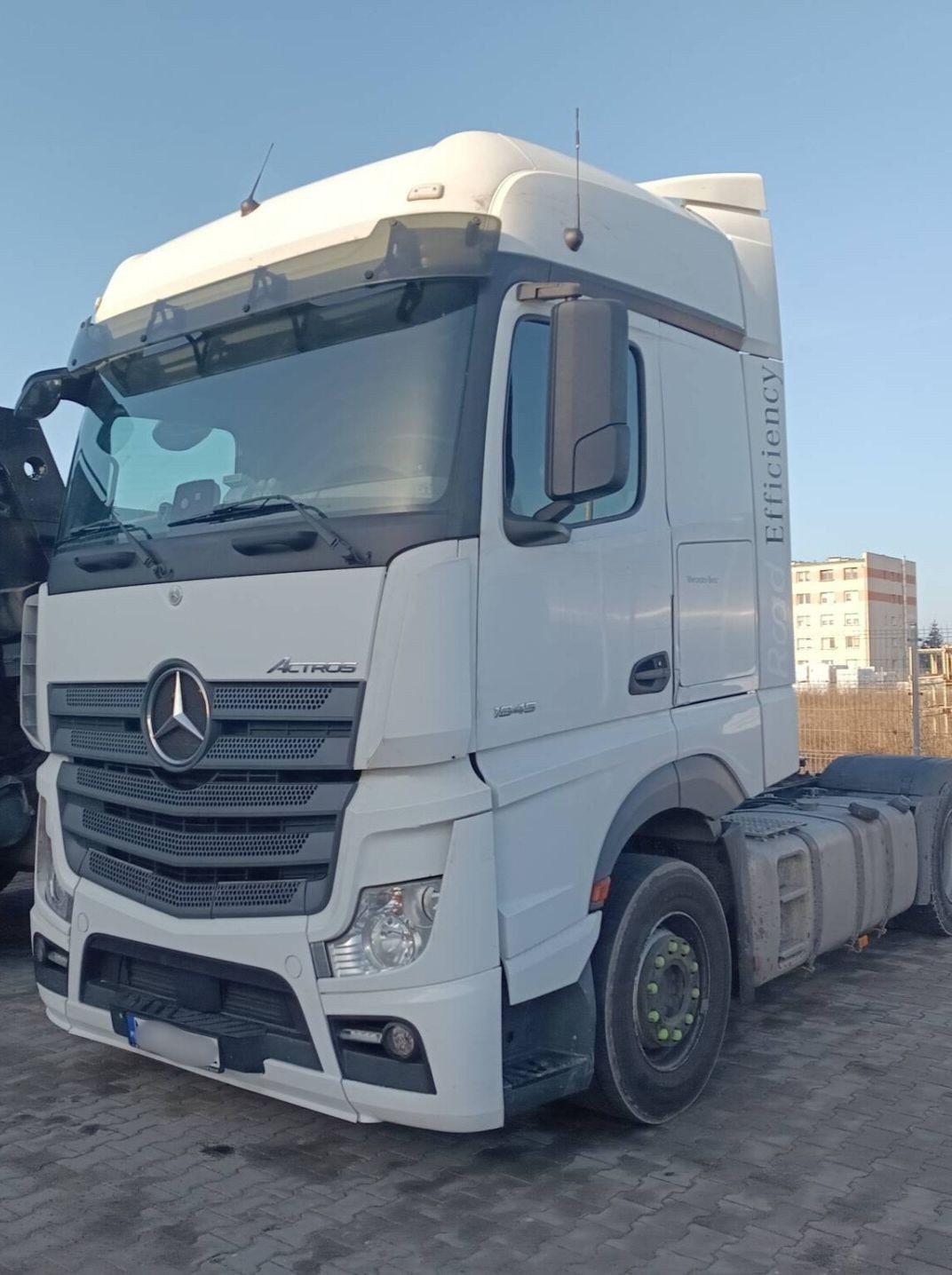 Bezgotówkowa naprawa Mercedesa z polisy Warta w Suwałkach