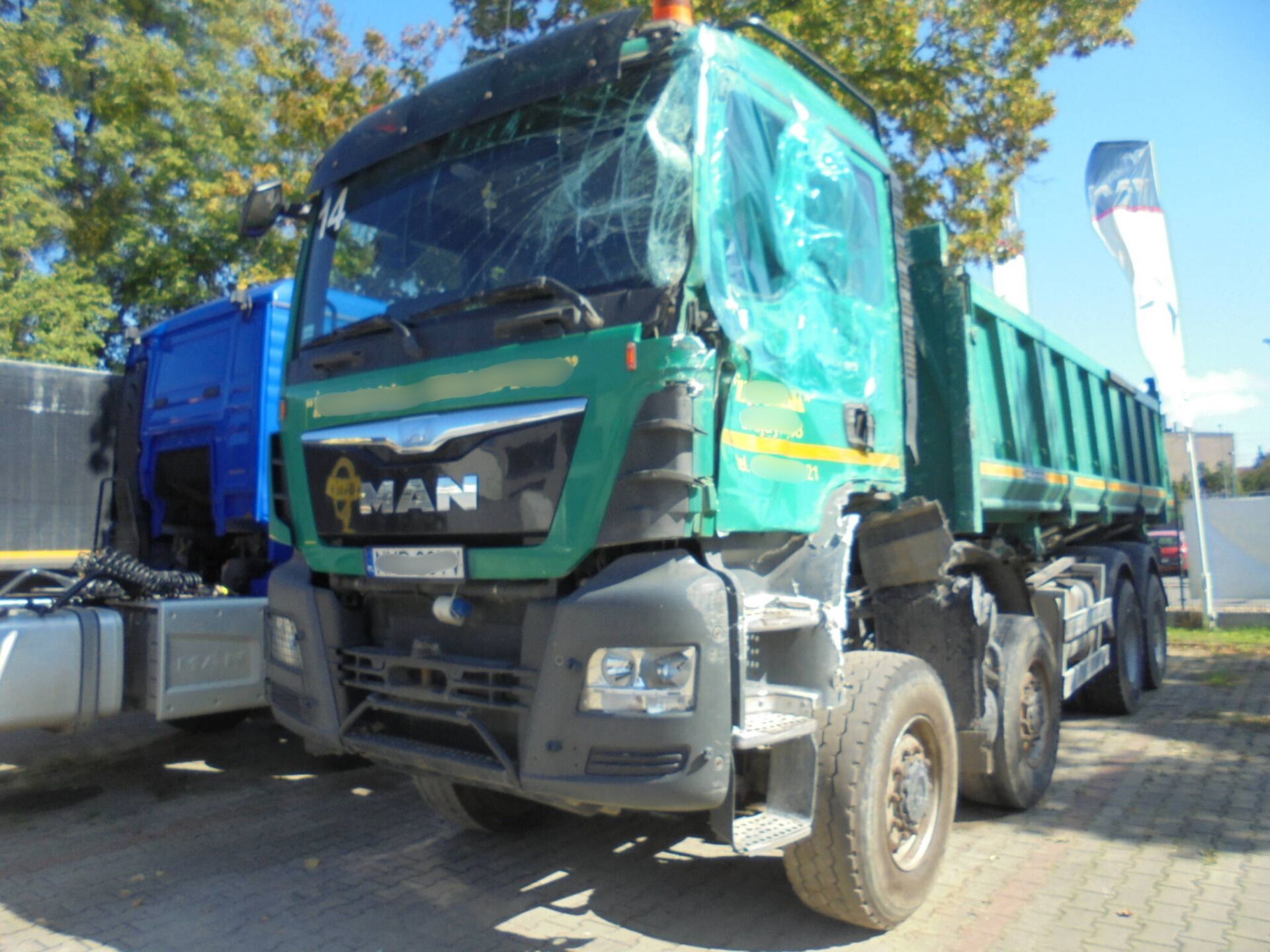 Bezgotówkowa naprawa wywrotki 4-osiowej MAN z polisy PZU w Olsztynie