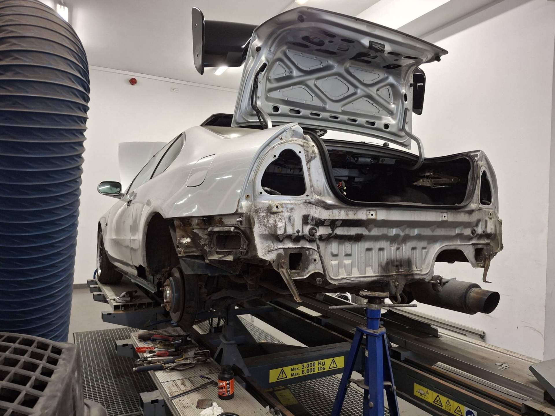 Honda Prelude: Naprawa blacharska po korozji – Olsztyn