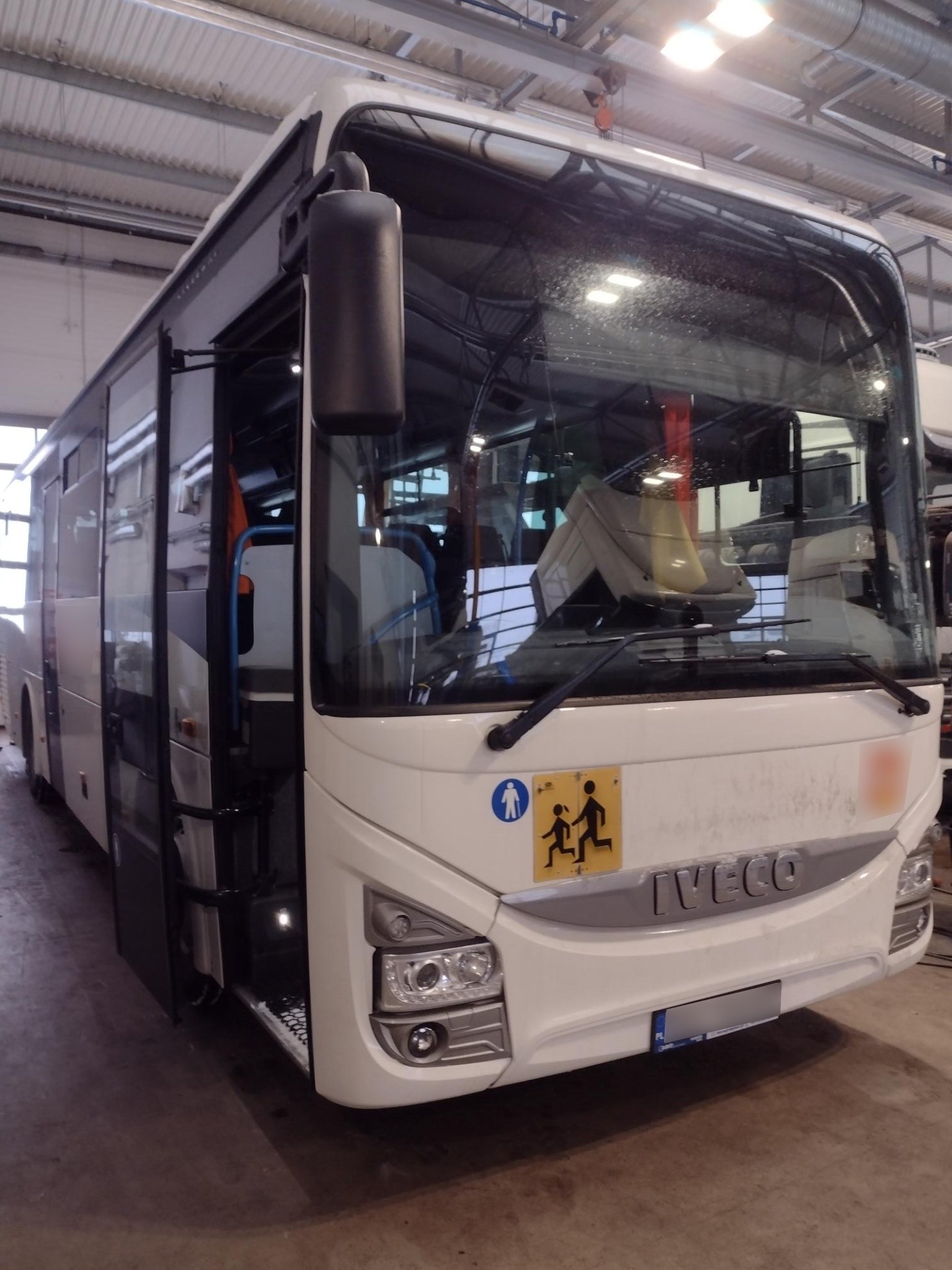 Bezgotówkowa naprawa autobusu IVECO z polisy UNIQA w Suwałkach