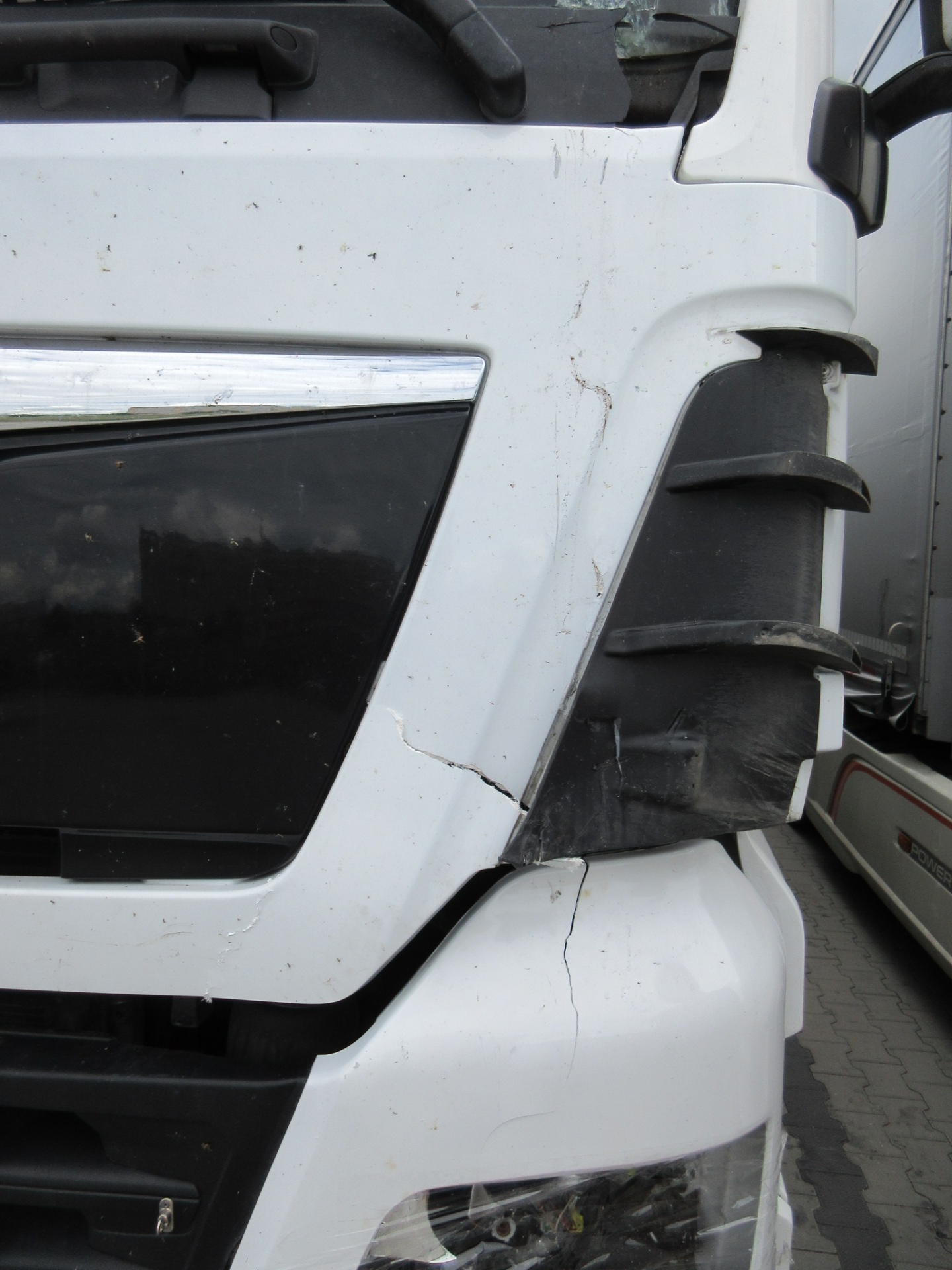 Naprawa powypadkowa MAN TGX 18.510 – realizacja w Suwałkach