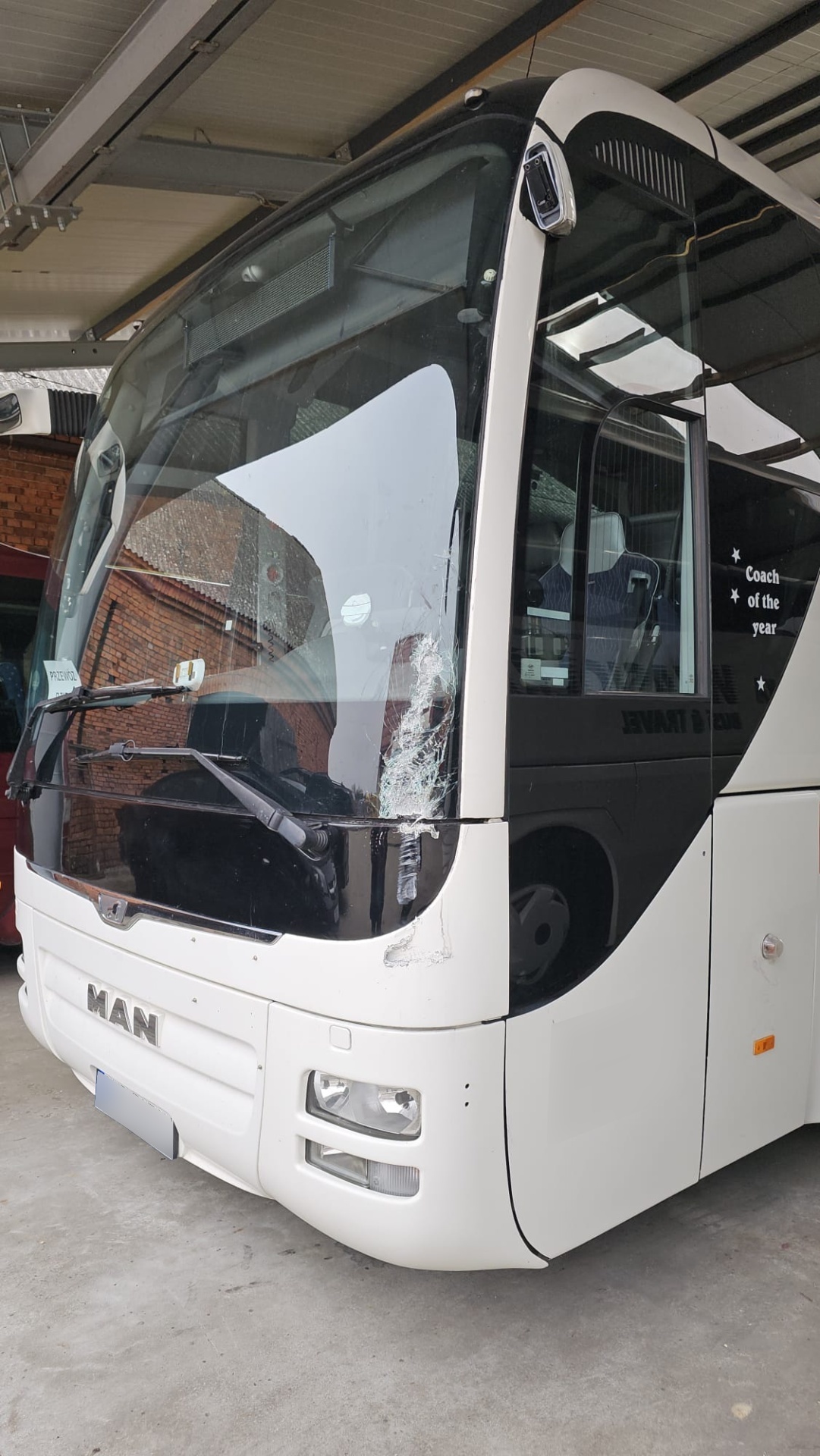 Bezgotówkowa naprawa autobusu MAN z polisy Warta w Legnicy
