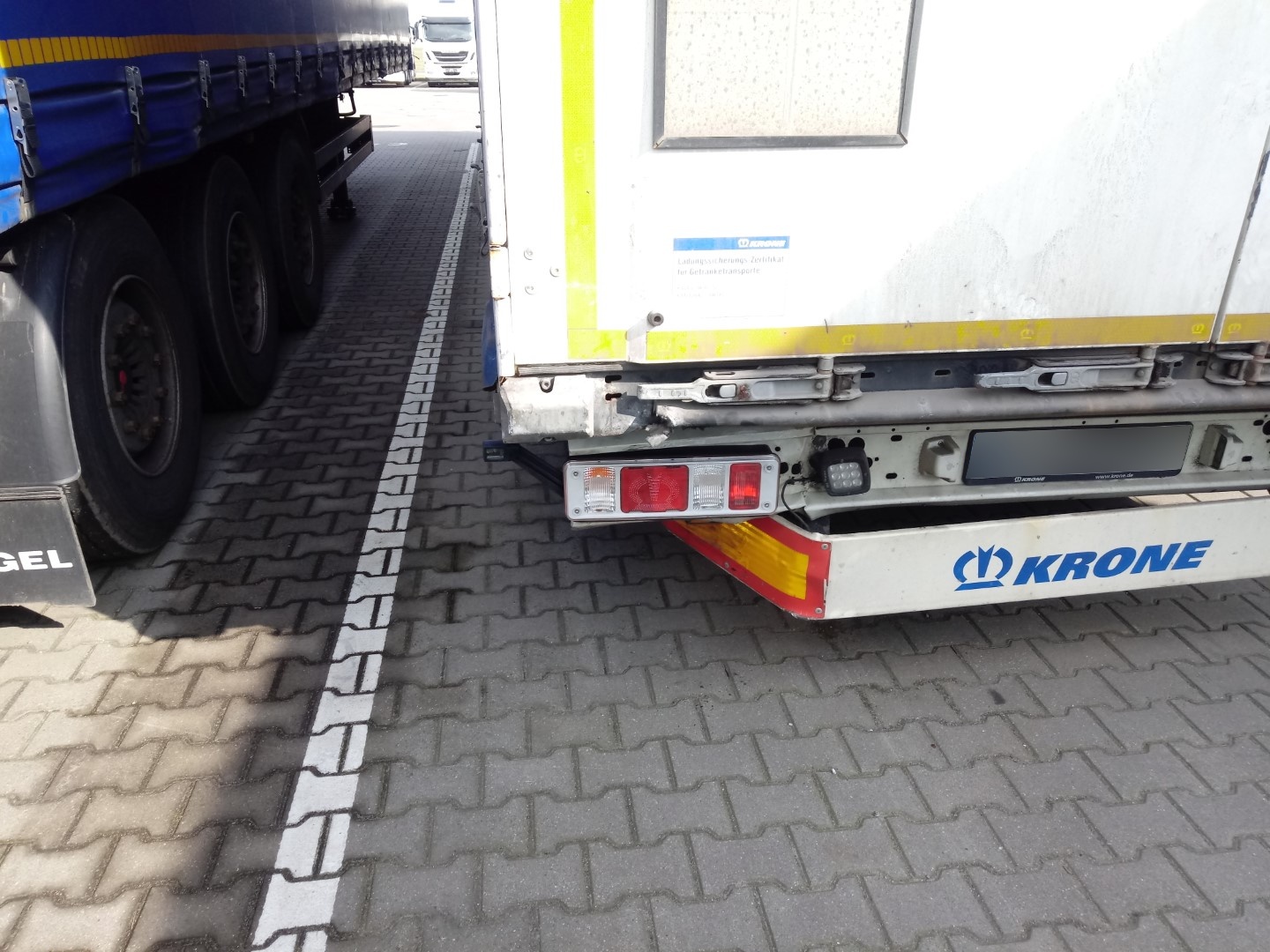Bezgotówkowa naprawa naczepy Krone z polisy AGRO w Niepruszewie