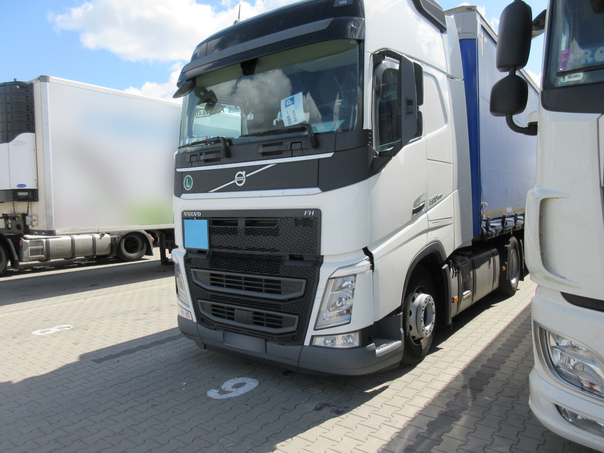 Bezgotówkowa naprawa Volvo FH z polisy UNIQA w Suwałkach