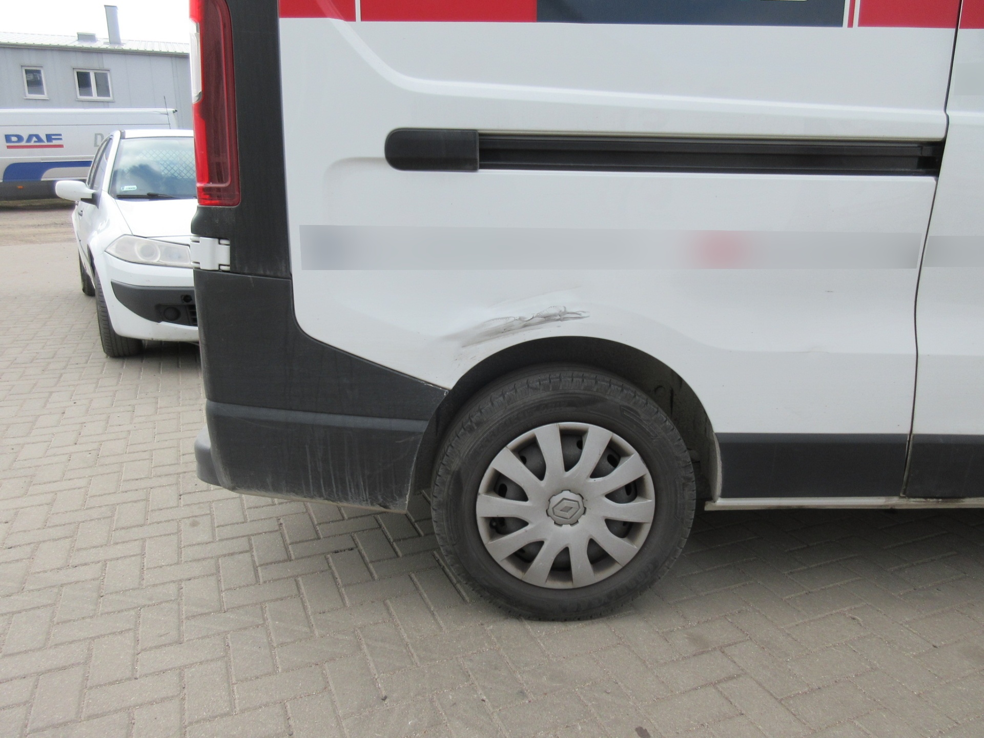 Bezgotówkowa naprawa Renault Trafic z polisy InterRisk w Suwałkach