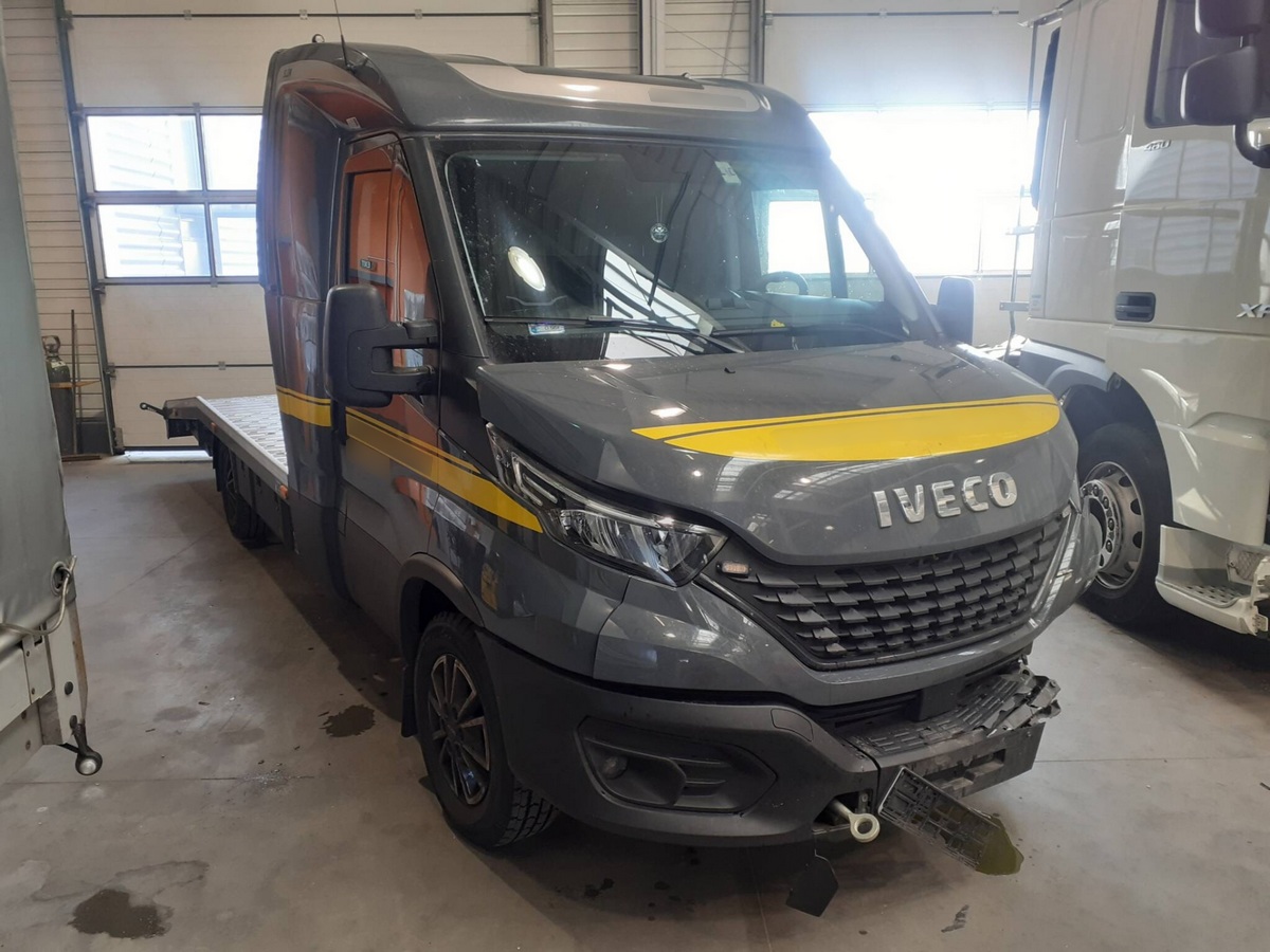 Bezgotówkowa naprawa IVECO Daily z polisy Compensa w Niepruszewie