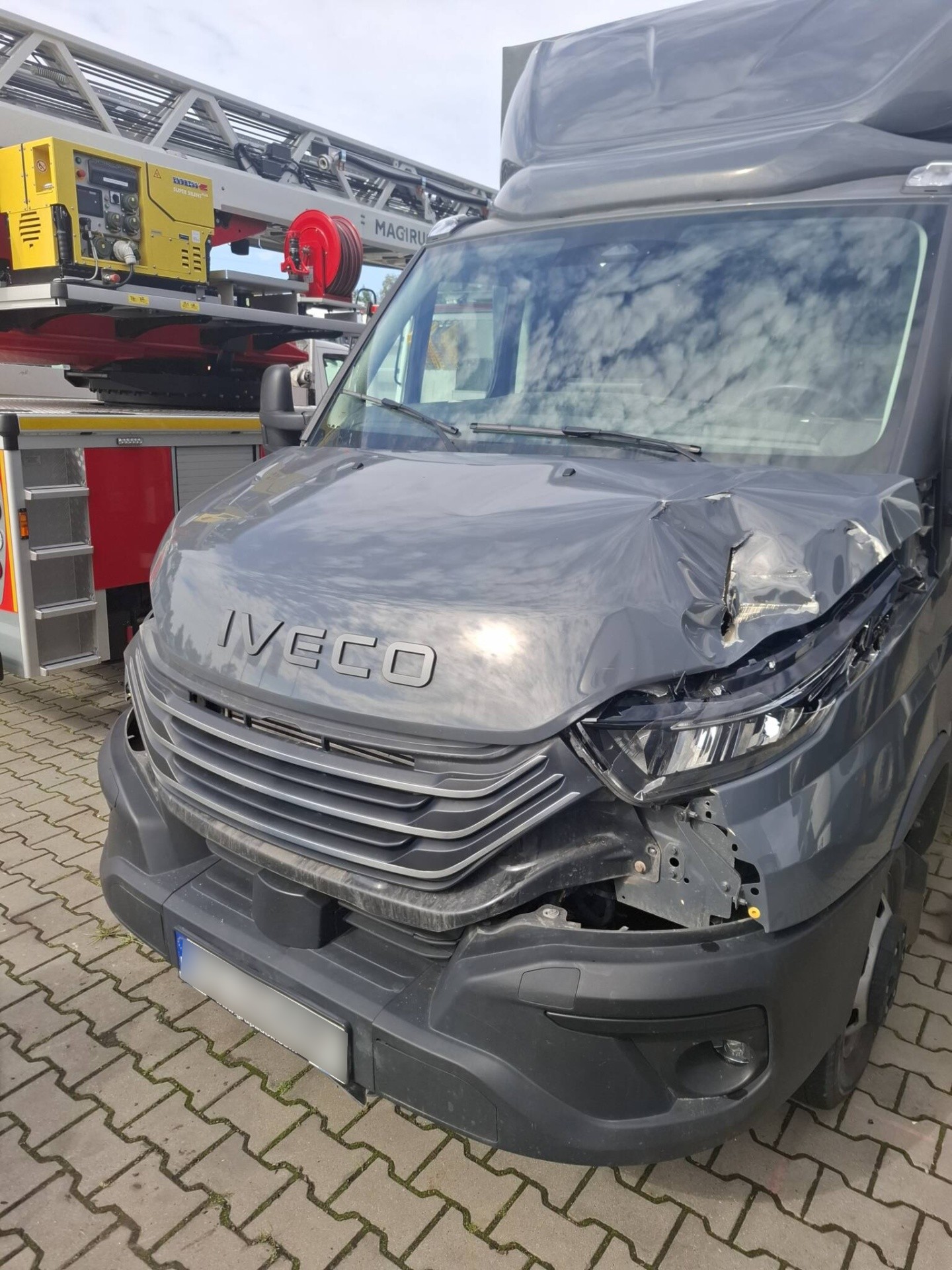 Bezgotówkowa naprawa Iveco Daily z polisy PZU w Krakowie