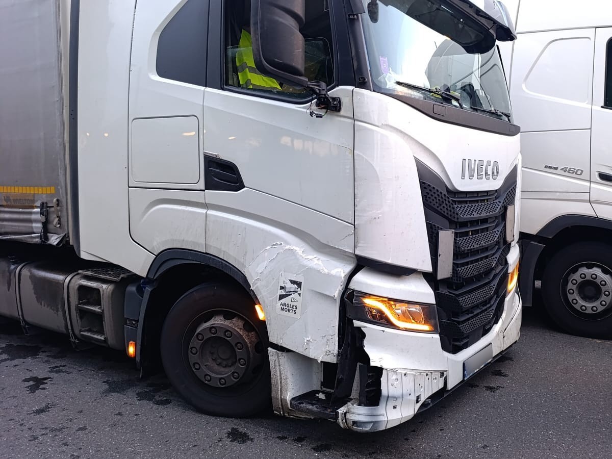 Bezgotówkowa naprawa IVECO z polisy Ergo Hestia w Niepruszewie