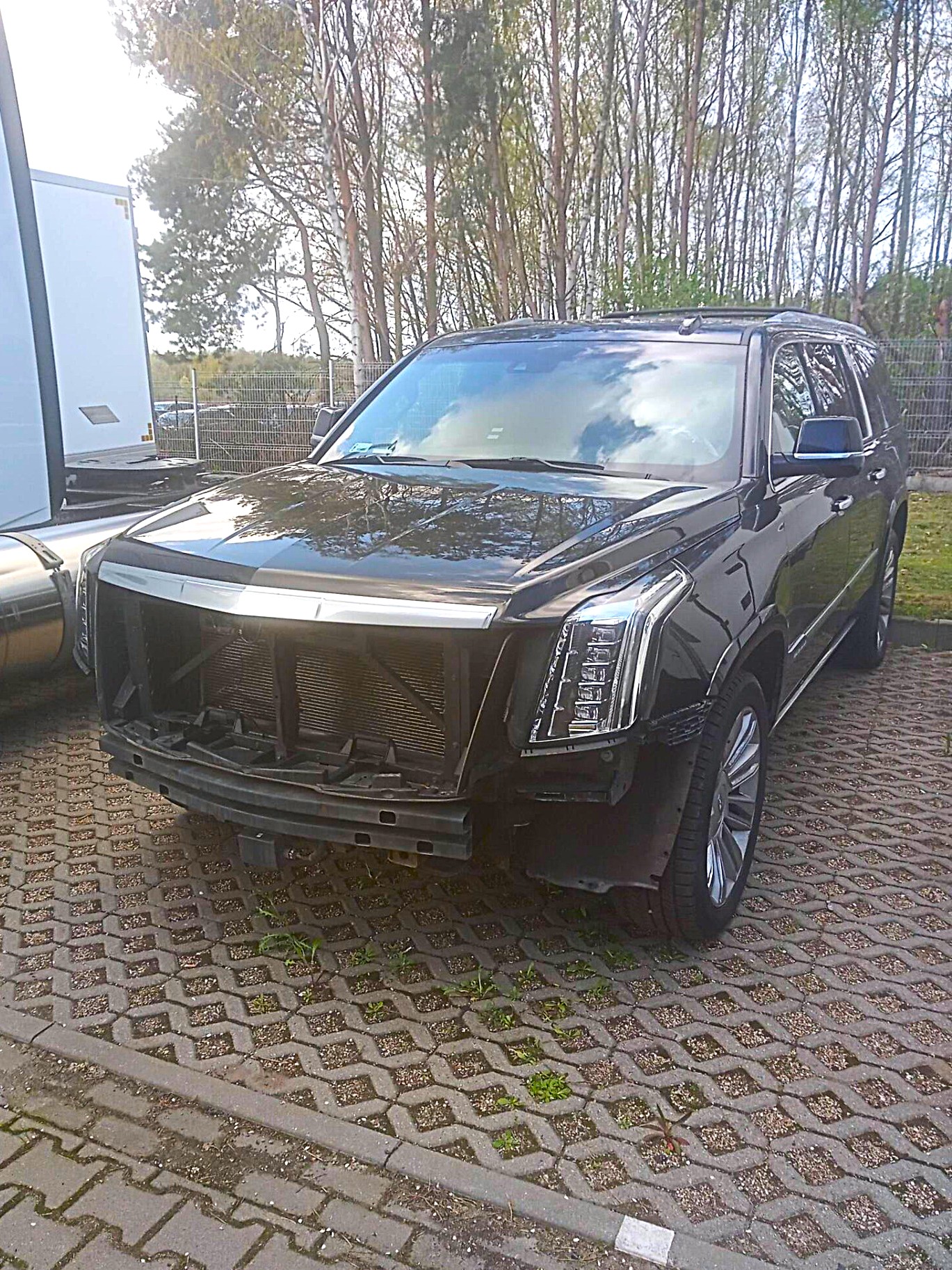 Bezgotówkowa naprawa Cadillaca z polisy Link4 w Niepruszewie
