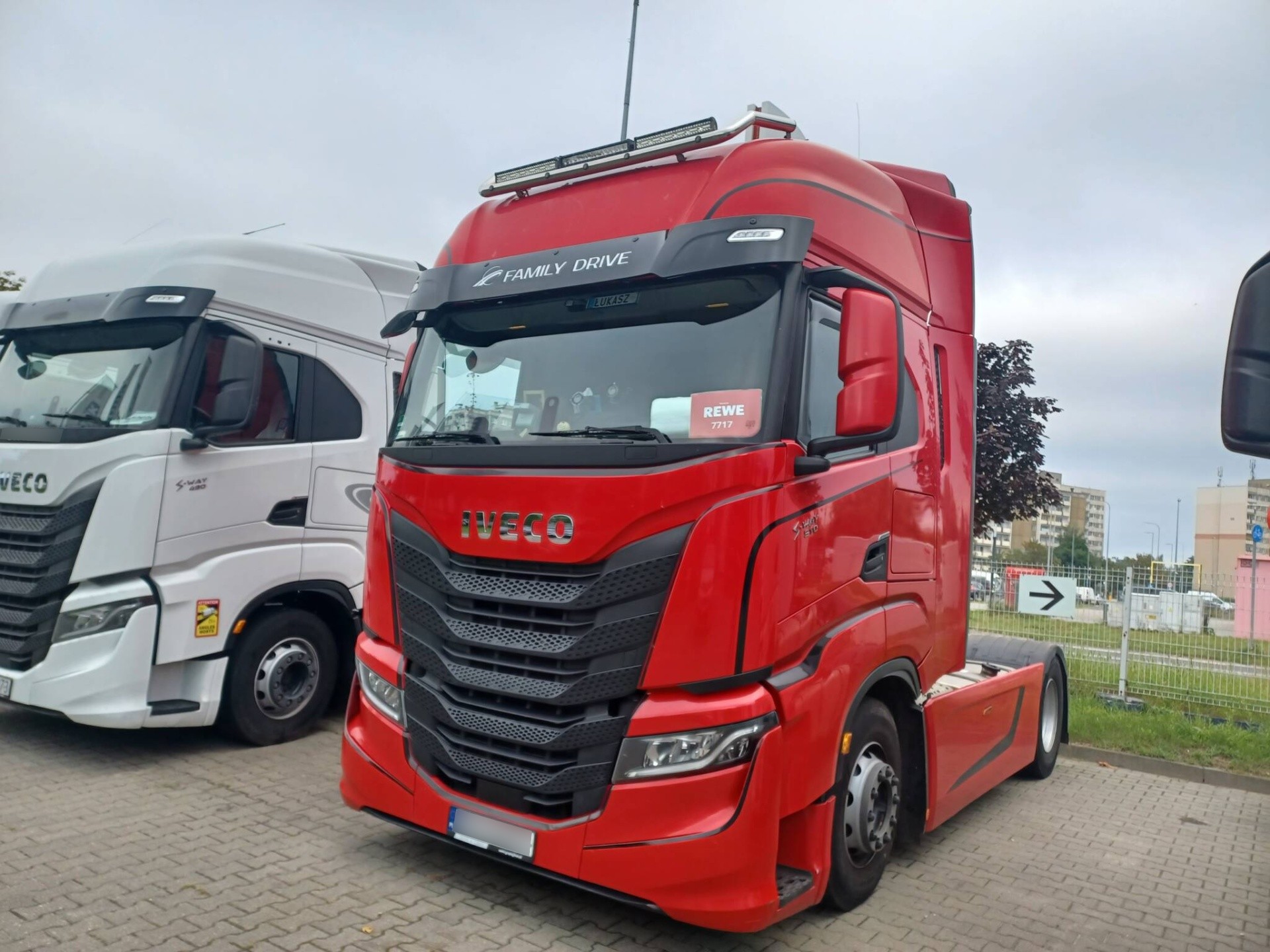 Bezgotówkowa naprawa IVECO S-WAY z polisy PZU w Poznaniu