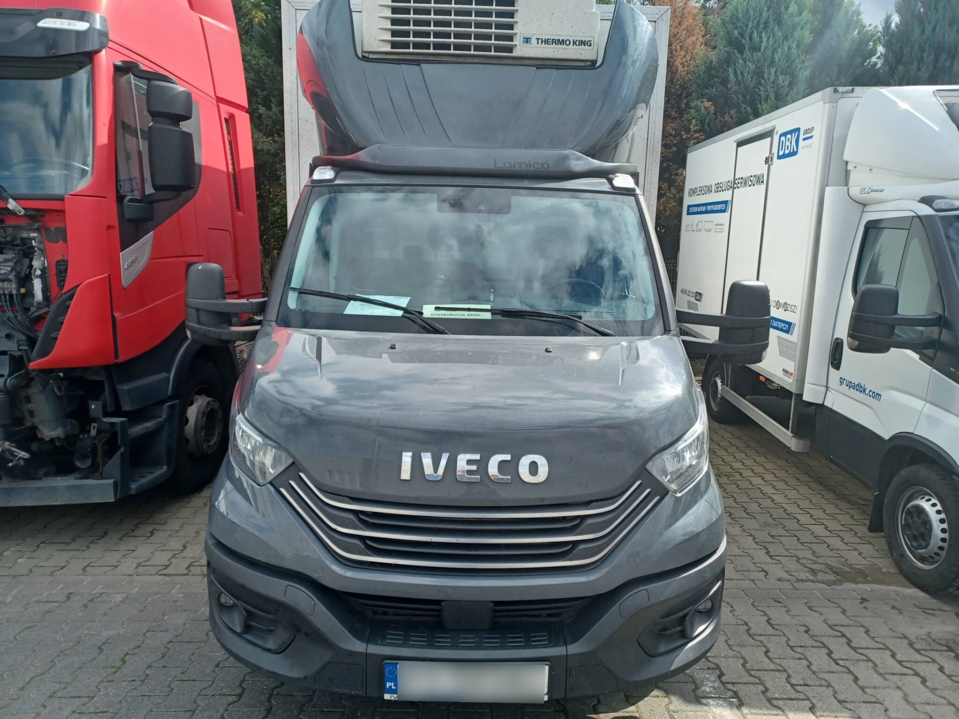 Wymiana szyby czołowej Iveco Daily – naprawa w DBK Poznań