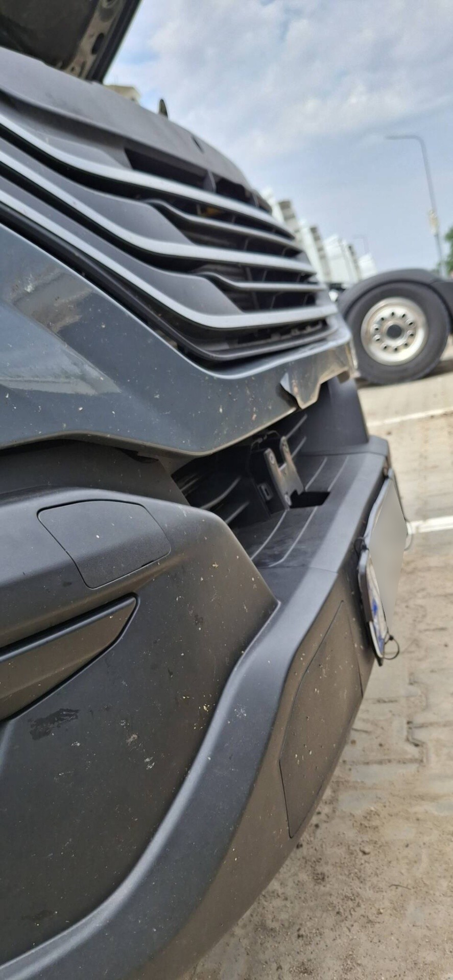 IVECO Daily: Naprawa powypadkowa po zderzeniu z sarną – Legnica